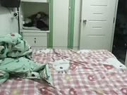 廣東男出租屋激戰剛認識的性感包臀連體衣美女 無毛白虎連內褲都不穿連肏2次 直接累趴下了 方言對白～720P高清