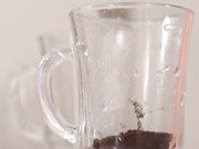 金发少女在厨房肛交