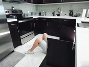 布莱恩娜·班德拉斯说：“你唯一应该担心的就是把这个鸡巴放进我的阴户里