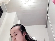 福州黄妍家中全裸猛猛发骚展示身材人瘦奶大逼毛腋毛性感