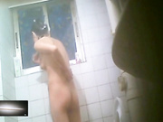 精品推薦 出租屋拍攝到的某師範學生妹衛生間洗澡更衣 雪白肌膚堅挺美乳絕對誘惑～720P高清