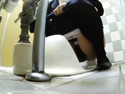 私人會所公共女廁近距離拍攝美女如廁噓噓 肥嫩逼逼一覽無余看得讓人欲火焚身 1080P原版高清