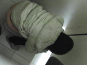 上海某大型商場公共衛生間拍攝到的各式美女如廁 雪白大屁股看得讓人絕對沖動～1080P高清