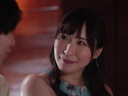 [JUQ-956] リゾートプールNTR 専属イイ女×大人のビキニ…背徳感と開放感が交錯するNTRドラマ―。 日下部加奈 - 1of5