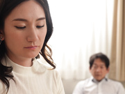 [JUQ-961] 街角に妻を1時間立たせてみたら… 立ちんぼ。 木村玲衣 - 1of5