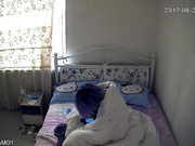 未流出過的小旅館高清偷拍系列-年輕小情侶待在房裏無聊 玩了會手機就操逼 原版高清