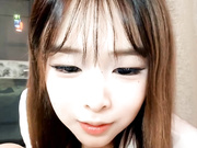 小护士下海制服诱惑，全程露脸逼毛多多性欲旺盛，听狼友指挥脱光光揉奶玩逼，跳蛋摩擦阴蒂自慰呻吟浪叫不止