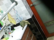 偷拍美女邻居洗澡②