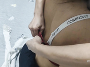 【约啪性爱】TG宝宝 - 阴蒂充血凸激的淫荡少妇 柔软的屁股水特别多 里面水汪汪操起来特别滑被榨射了