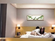 热恋情侣做爱自拍流出