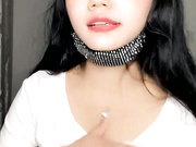 丝袜高跟露脸美美哒小少妇跟小哥激情啪啪，让小哥吃奶玩逼舔弄骚穴，口交大鸡巴无套插入，揉着奶子后入爆草