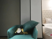 微坦不好推，小伙約戰美人妻，今夜母子亂倫場，大胸騷姐姐風情萬種，慾望強烈一般人搞不定