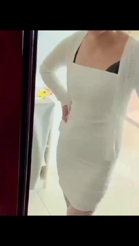 居家带娃的家庭主妇趁老公上班让情夫来家里操自己止痒