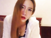 网红女主播小欣兼职外围女与大鸡巴嫖客自拍