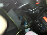 土豪开豪车带漂亮美女玩车震，美女乖乖口活非常舒服