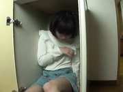 [MUM-327]  「自分との戦い」声を掛けるか迷う。ドストライクな制服女子。新人 まなかかな