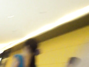 偶遇逛街的李小璐 狂跟了十多分钟才抄到裙底