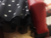 偷拍抄底在书城里晃來晃去的黑紗裙白丁字内超美女