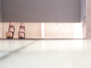 偷拍 极品厕拍人美鞋美B更美 露脸