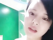 专和有钱粉丝四处约炮的漂亮女主播小静主题宾馆和胖哥啪啪各种角度拍摄