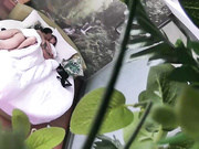 精品小旅馆绿叶房饥渴纹身小伙一进房间就强行按倒妹子搞妹子的身才还不错