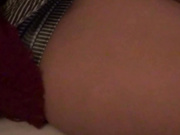 19岁失恋少女吃完安眠药后被朋友趁机偷偷塞入