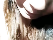 难怪最近药房的风油精卖断市了，大奶萌颜主播琪琪电钻不过瘾给阴蒂来点风油精