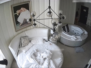 主題酒店偷拍性感高挑大奶美女每次出去玩回來洗完澡就要被男友狠狠操一次