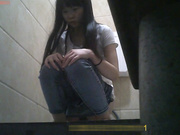 国内牛人潜入娱乐场所女厕偷拍小姐姐们嘘嘘 颜值都不错