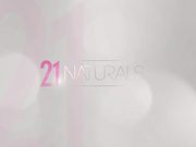 21Naturals.18.12.25.Sabrisse.Winter.Sun