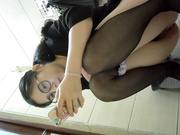 最新商场全景黑丝知性女主管穿闷骚紫内裤 微毛肥阴唇搞起来绝对爽