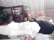 新疆漂亮妹子简陋卫生间洗澡擦身子全过程高清完整版 身材真好乳房毛毛诱人