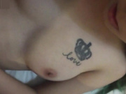 【网曝门事件】可爱纹身嫩模栾雪外拍被潜规则强行硬上激情啪啪自拍流出 猛烈3P强插 前裹后操 高清1080P版