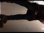 商场女厕偷拍秀气的银镜妹妹嘘嘘