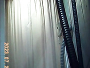 定点偷拍公共浴室女士更衣间少女少妇脱换衣 有个少妇逼毛真性感屁股白又大