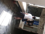 倒闭网站流出宾馆大堂女厕近距离偷拍两个高颜值美女嘘嘘