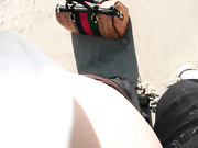 包皮哥海边艳遇离异富姐大冷天直接脱下裤子就在户外无套啪啪720P高清无水印