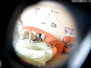 温馨主题房高颜值苗条高挑气质长发美女被眼镜猥琐男多体位啪啪啪这娇嫩的呻吟声让单身狗羡慕嫉妒恨