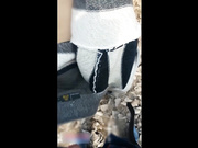 溫柔小浪女脫了上衣給男友舔屌口爆