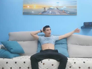 千人斩星选约了个高颜值甜美蓝衣妹子，深喉插嘴近距离掰穴骑乘站立后入_ev