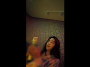 约漂亮妹子去唱歌 把她灌醉以后带到酒店偷操了 为了以后还能操她 拍照留念