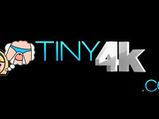 肥臀少女sydney Cole在感恩节的时候被内射