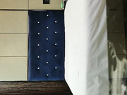 新手黑娃探花哥们陪同酒店网约大学生兼职援交妹屁股又肥又翘他俩在床上激情缠绵哥们在另一个床观战