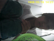 超男双镜头167七分裤鹅蛋脸美女,黑内裤包着小粉缝