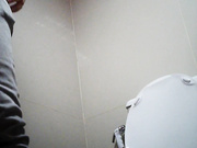 最新流出某商场公共坐便连续T拍一波接一波的年轻气质美眉嘘嘘一线天馒头B妹子一遍又一遍的擦下面要擦破皮了