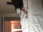 獨家推薦 老同學聚會吃飯灌醉氣質短發小寡婦酒店開房 熟睡中舔醒壹塊爽 國語對白～1080P高清