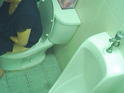 某娱乐场所公共WC系列连拍各种类型年轻美女气质美少妇方便动作诱人有组团来的貌似美女还给男友口了几下