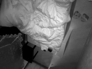 家庭网络摄像头破解监控TP睡觉前来一炮美乳媳妇上位老公躺着爽死了