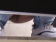 廁拍大神潛入萬達廣場公共衛生間專拍年輕漂亮妹子如廁 肥嫩逼逼毛毛濃密看得讓人欲火焚身 1080P高清原版