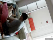 【全網推薦】【家庭偷窺第二季】最新破解家庭攝像頭拍攝到的小夫妻日常啪啪過性生活（第十七部）原版高清